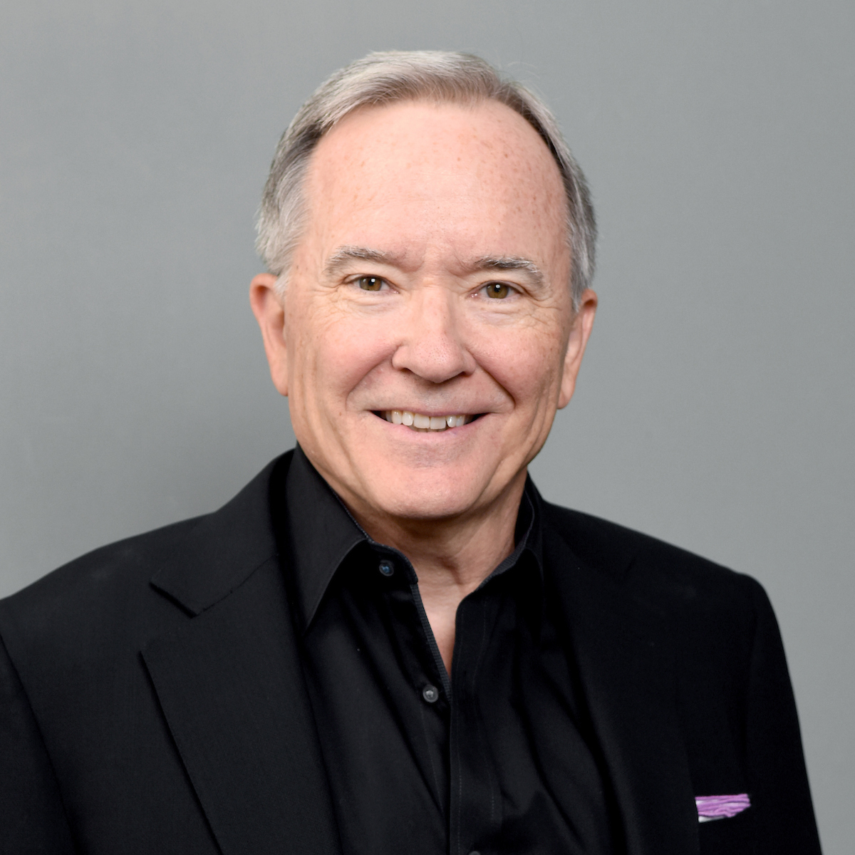 Headshot of Gary Hill