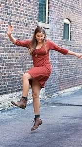 dancer clogging in street