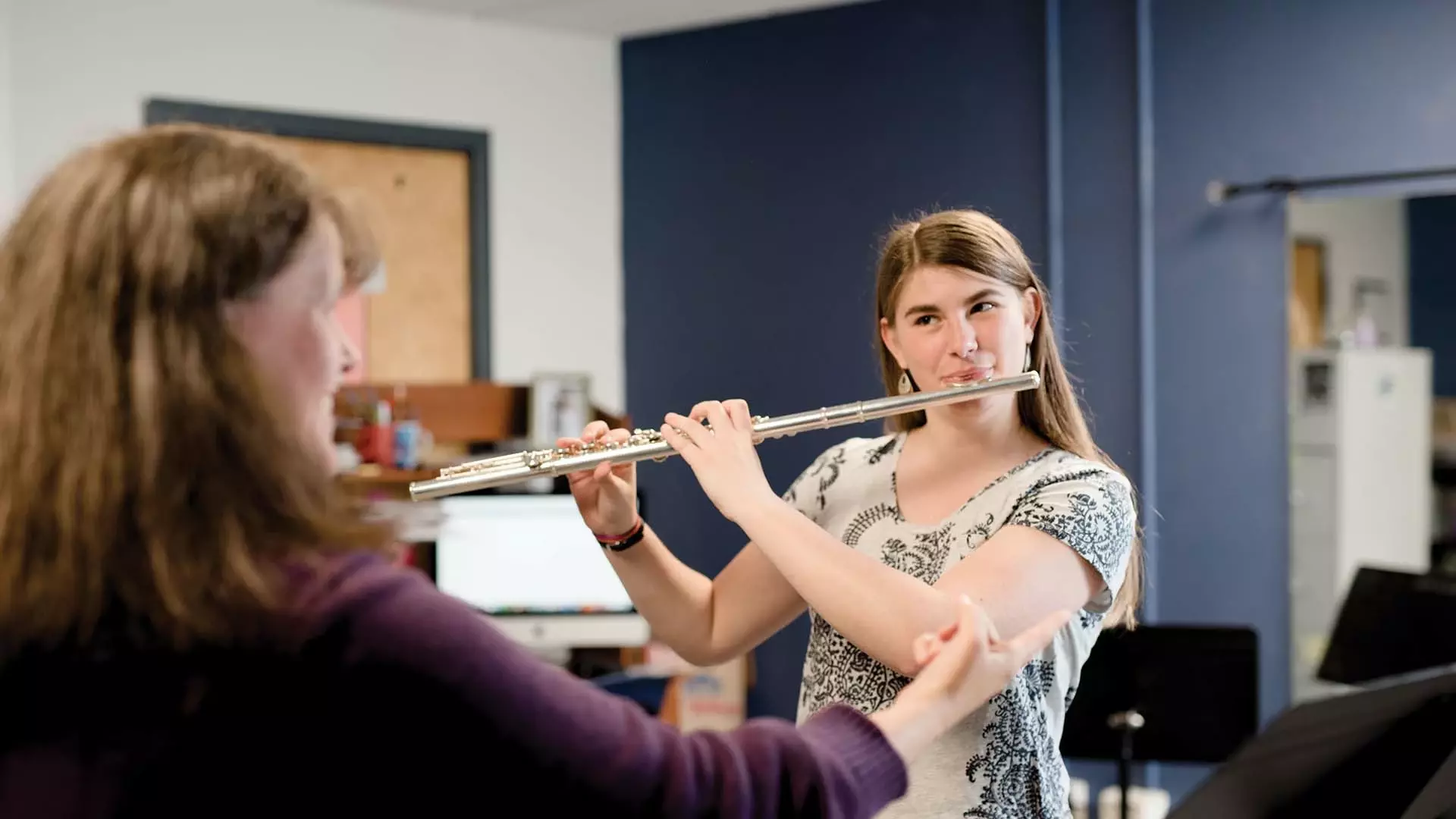 Julie Hobbs with flute student