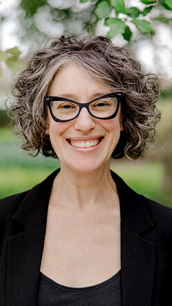 Professor Jill Schinberg Headshot