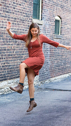 dancer clogging in street