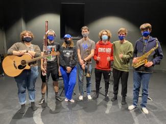 Masked students at the showcase concert for the Lexington Hope Center.