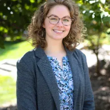 Headshot of Abby Temple