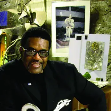 Garry Bibbs with art model in front