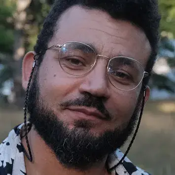 Headshot of Daniel Esquivia Zapata