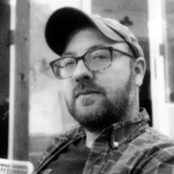 Headshot of Garrett Hansen