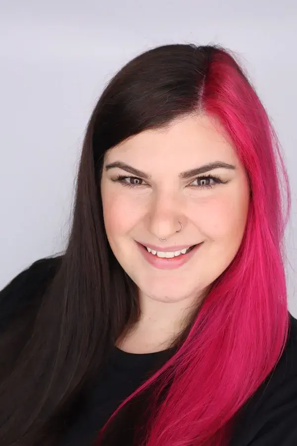 Headshot of Alicia Jay